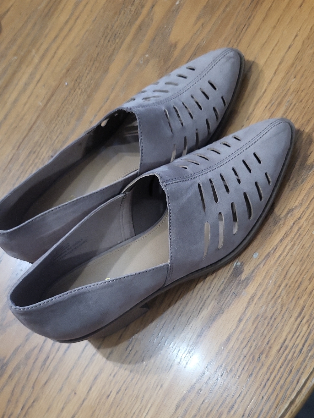 Maurices Bella Pointed toe Heels Size 10